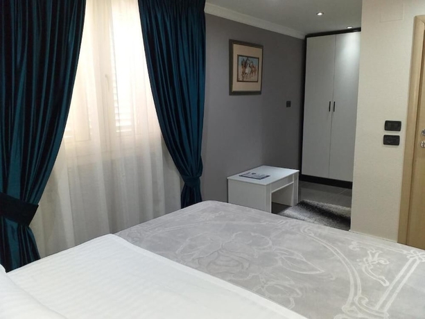 Imagen de la habitación del Hotel Erandi. Foto 9