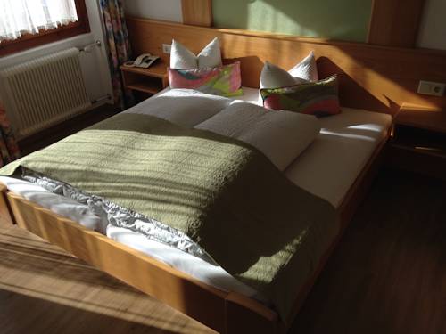 Imagen de la habitación del Hotel Erika. Foto 3