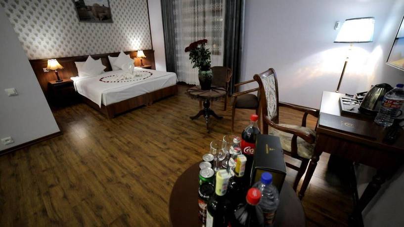 Imagen de la habitación del Hotel Erkin Palace. Foto 6