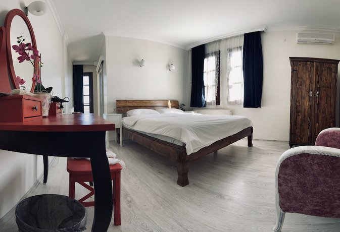 Imagen de la habitación del Hotel Erol. Foto 2