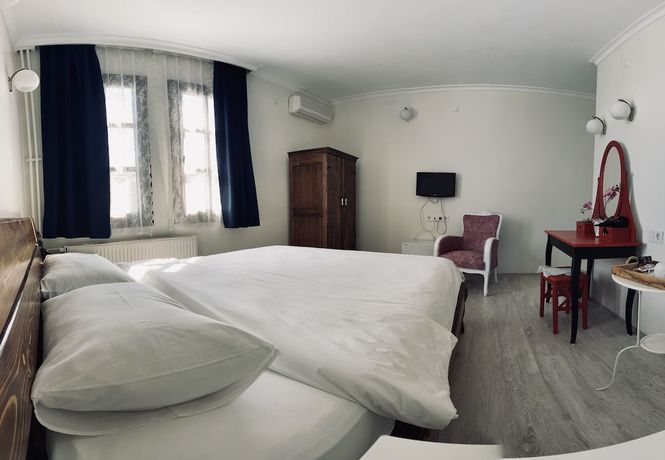 Imagen de la habitación del Hotel Erol. Foto 19