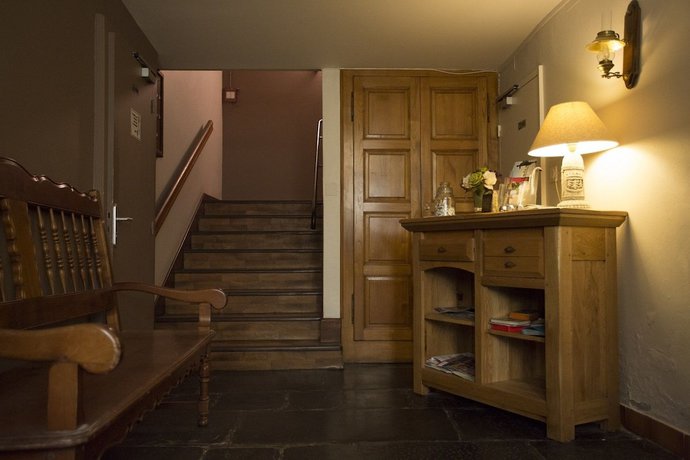 Imagen de los interiores del Hotel Espellet. Foto 9