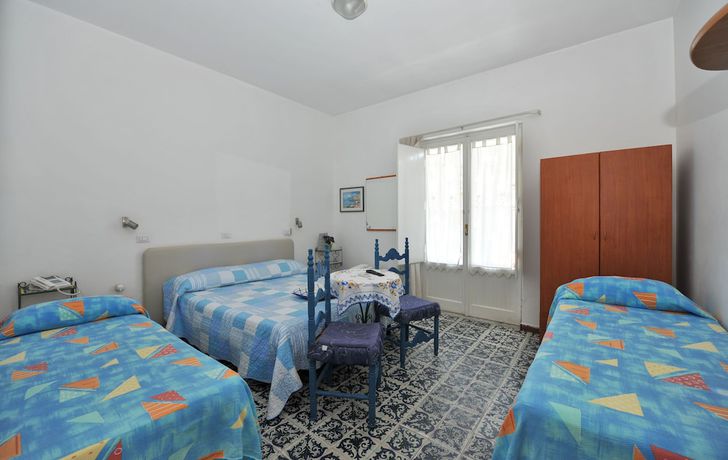 Imagen de la habitación del Hotel Europa. Foto 7