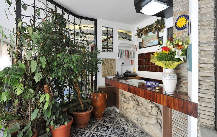 Imagen de los interiores del Hotel Europa. Foto 19