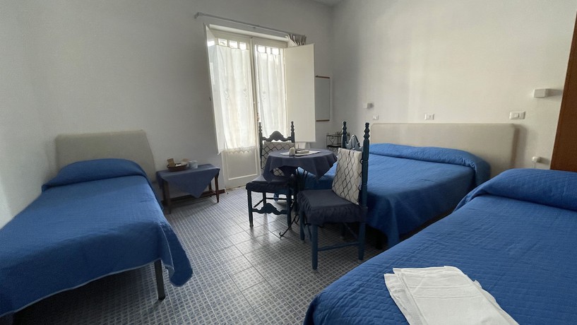 Imagen de la habitación del Hotel Europa. Foto 16