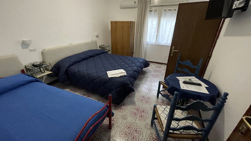 Imagen de la habitación del Hotel Europa, Minori. Foto 5