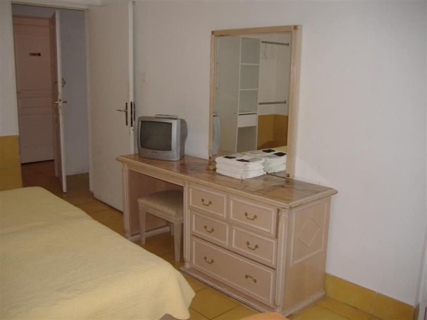 Imagen de la habitación del Hotel Europa, Montpellier. Foto 3