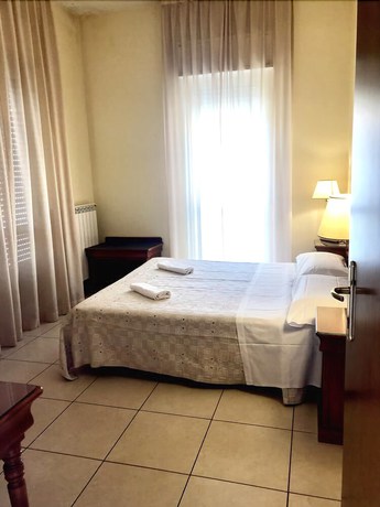 Imagen de la habitación del Hotel Europa, Nocera Umbra. Foto 11