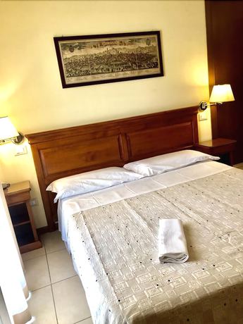 Imagen de la habitación del Hotel Europa, Nocera Umbra. Foto 12