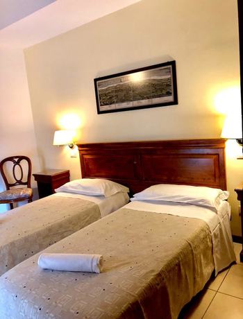 Imagen de la habitación del Hotel Europa, Nocera Umbra. Foto 13