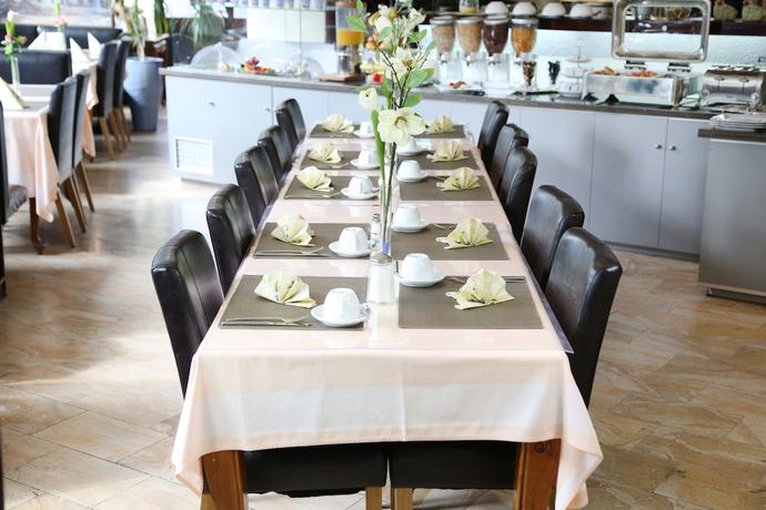 Imagen del bar/restaurante del Hotel Europa Offenbach. Foto 5