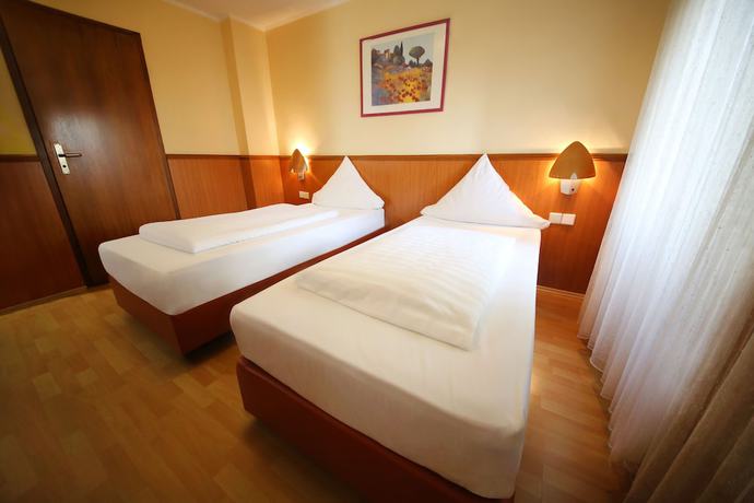 Imagen de la habitación del Hotel Europa Offenbach. Foto 14