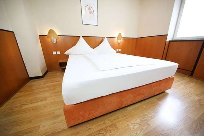 Imagen de la habitación del Hotel Europa Offenbach. Foto 15