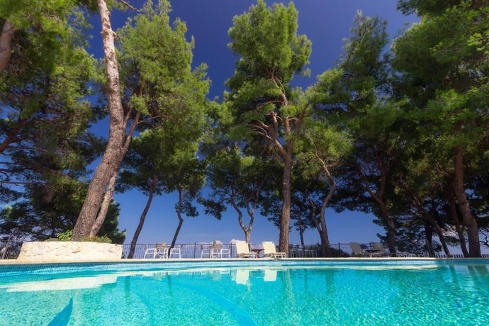 Imagen de la piscina del Hotel Evripidis. Foto 15