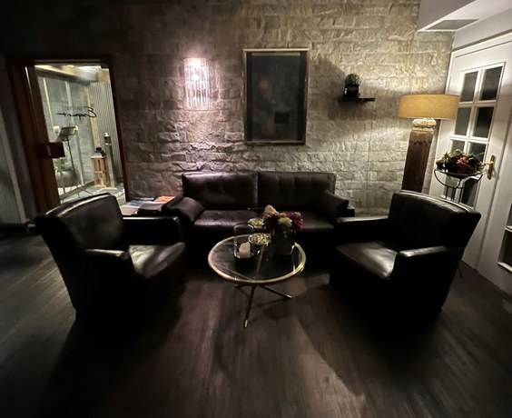 Imagen de los interiores del Hotel Exquisit. Foto 20