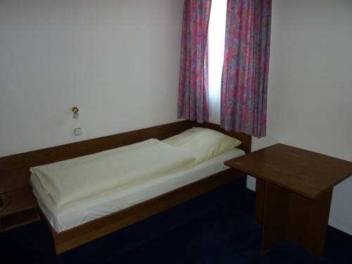 Imagen de la habitación del Hotel Eydt. Foto 11