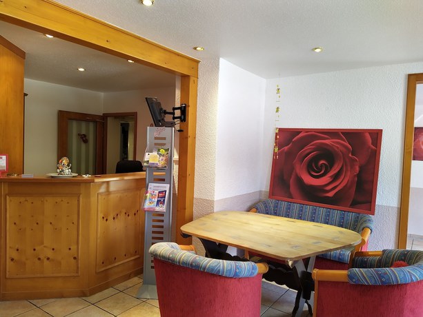 Imagen de los interiores del Hotel Faller. Foto 18