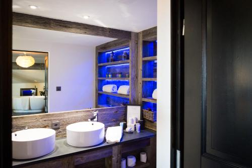 Imagen de la habitación del Hotel Farinet. Foto 8