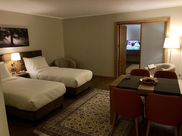 Imagen de la habitación del Hotel Fehmi Bey. Foto 9