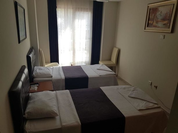 Imagen de la habitación del Hotel Feryil Centrum. Foto 13