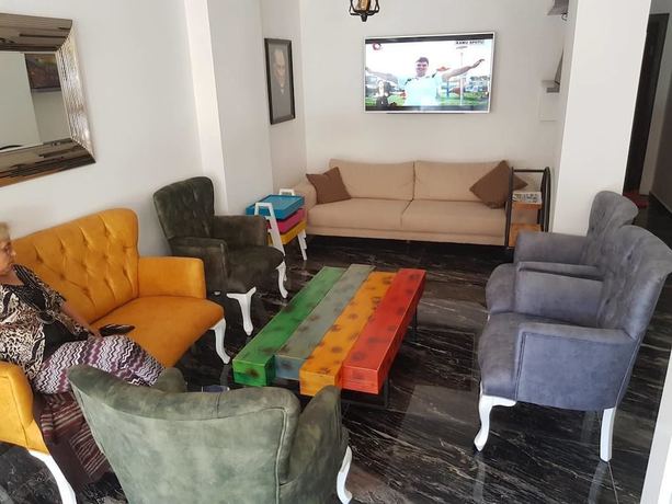 Imagen de los interiores del Hotel Feryil Centrum. Foto 20