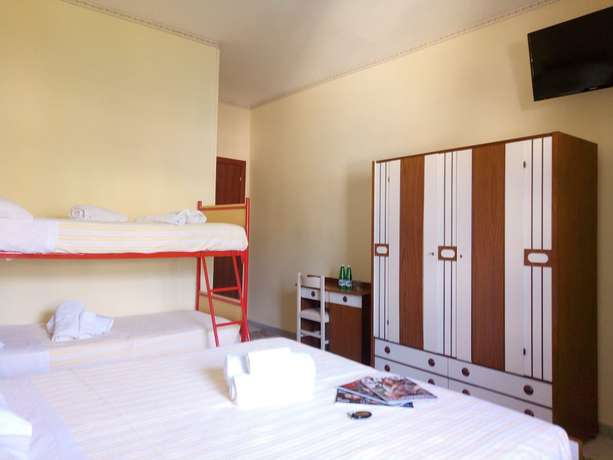 Imagen de la habitación del Hotel Fleming. Foto 10