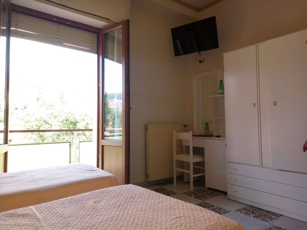 Imagen de la habitación del Hotel Fleming. Foto 12