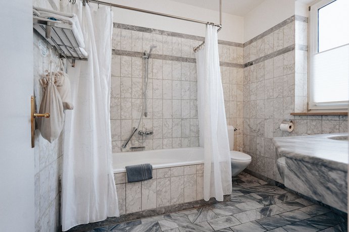 Imagen de la habitación del Hotel Fletzinger. Foto 6
