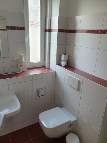 Imagen de la habitación del Hotel Flora. Foto 9