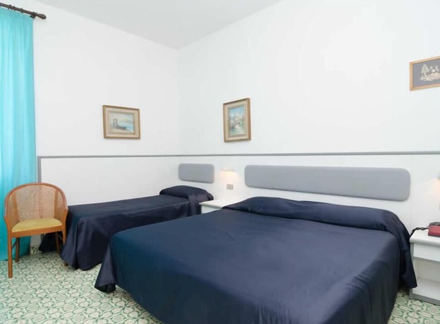 Imagen de la habitación del Hotel Flora Wellness And Beauty. Foto 15