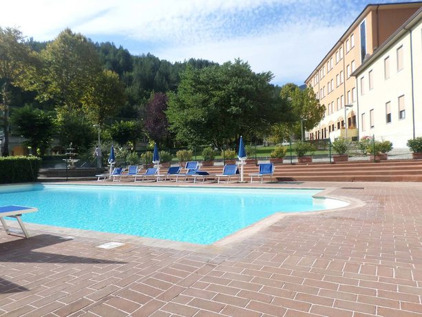 Imagen de la piscina del Hotel Fonte Angelica. Foto 18