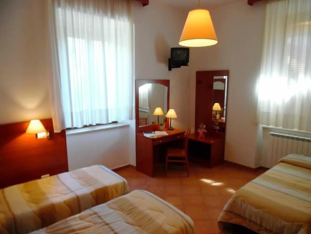 Imagen de la habitación del Hotel Fonte Angelica. Foto 13