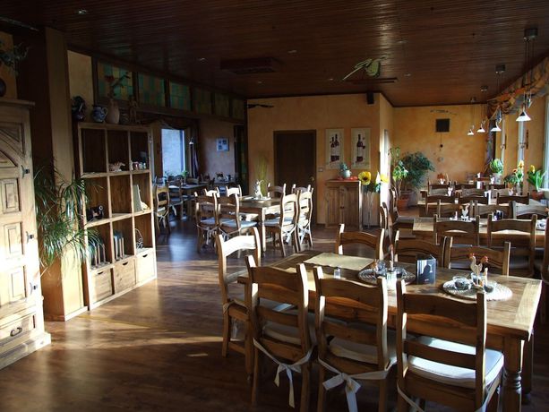 Imagen del bar/restaurante del Hotel Forsthaus, Volkesfeld. Foto 4