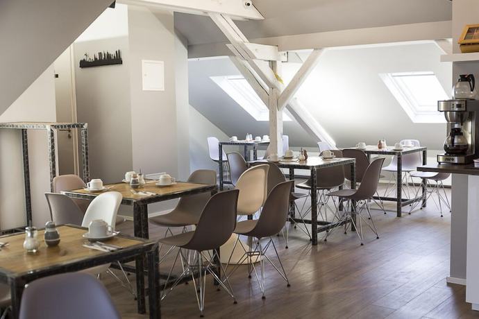 Imagen del bar/restaurante del Hotel Forty Four. Foto 12