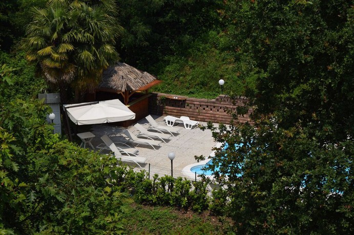 Imagen de la piscina del Hotel Fossati. Foto 17