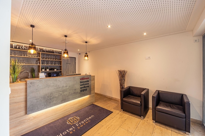 Imagen de los interiores del Hotel Franken. Foto 15