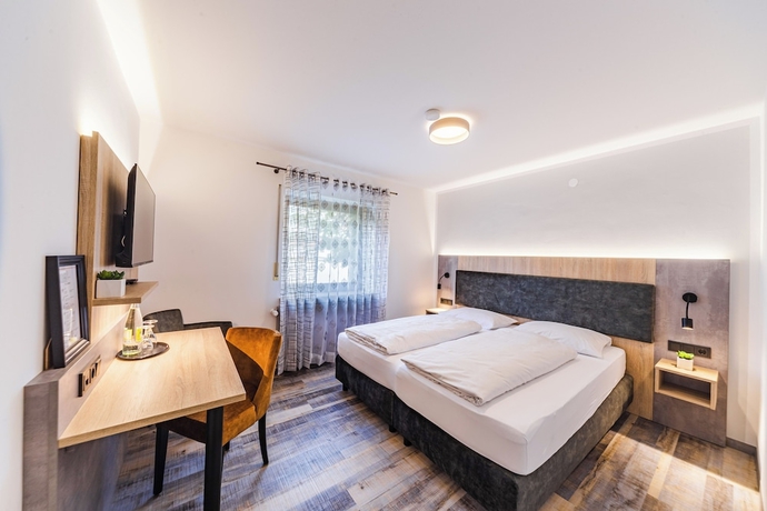 Imagen de la habitación del Hotel Franken. Foto 7