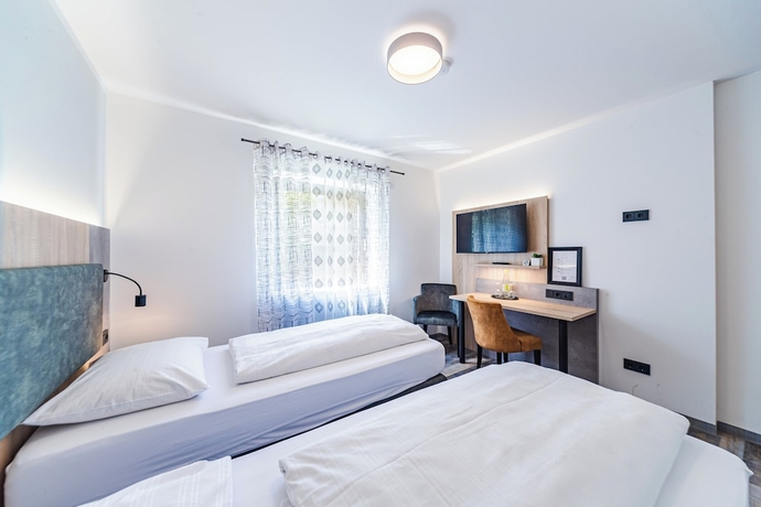 Imagen de la habitación del Hotel Franken. Foto 9