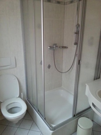 Imagen de la habitación del Hotel Frankfurter Hof. Foto 6