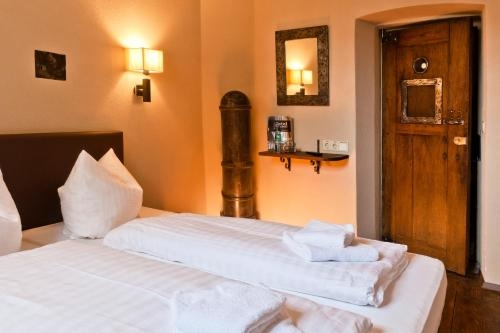 Imagen de la habitación del Hotel Fronfeste. Foto 9