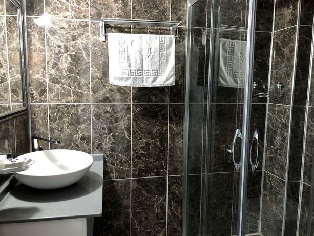 Imagen de la habitación del Hotel Fuat. Foto 4