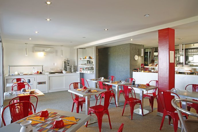 Imagen del bar/restaurante del Hotel Funtana Marina. Foto 3