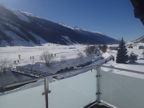 Imagen de la habitación del Hotel Furka. Foto 4