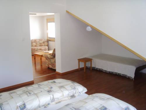 Imagen de la habitación del Hotel Furka. Foto 13