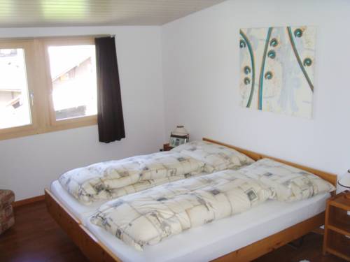 Imagen de la habitación del Hotel Furka. Foto 16