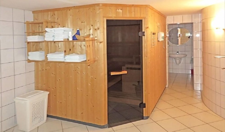 Imagen de la piscina del Hotel F&uuml;rstenberg. Foto 20