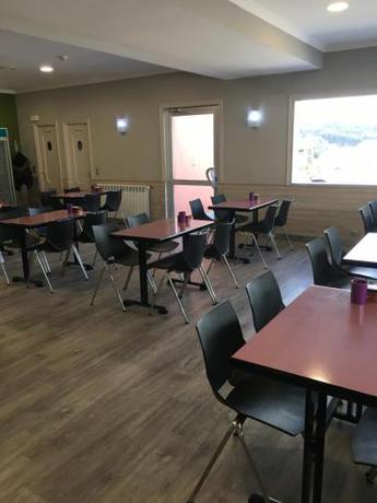 Imagen del bar/restaurante del Hotel Garcas. Foto 2