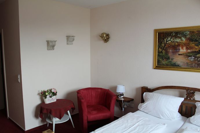 Imagen de la habitación del Hotel Gardenia. Foto 4