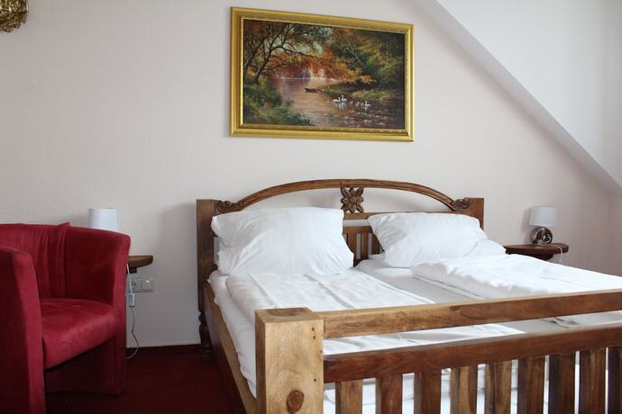 Imagen de la habitación del Hotel Gardenia. Foto 8