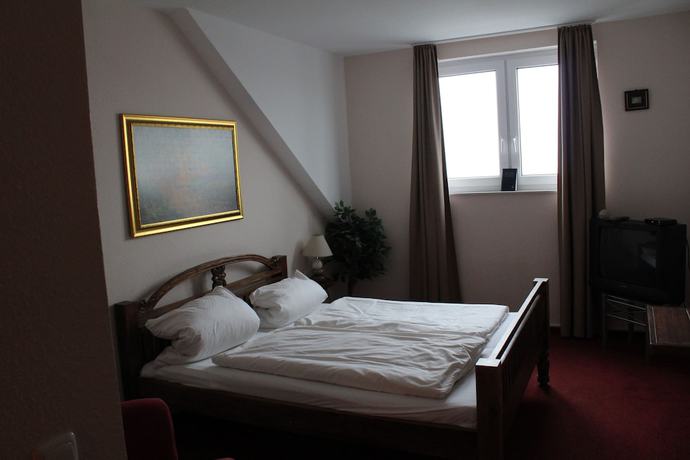 Imagen de la habitación del Hotel Gardenia. Foto 11